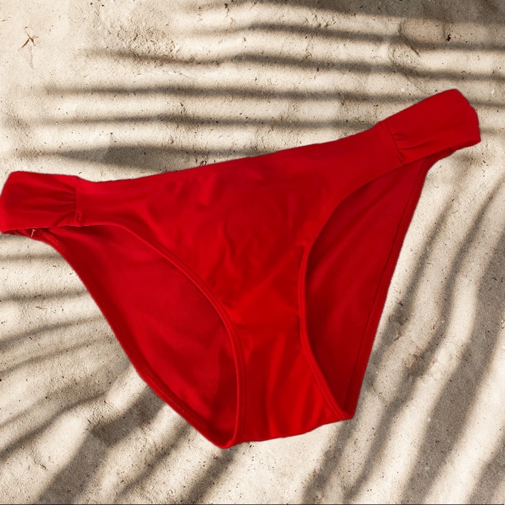Hollister Swim RED 🔥 BIKINI BOTTOM - Medium NWOT